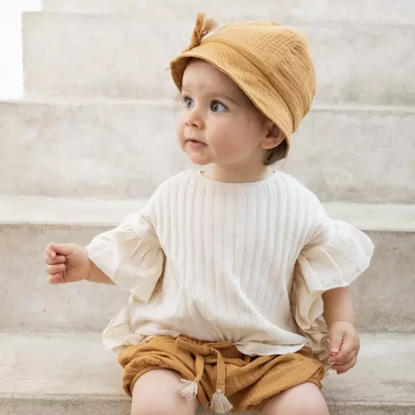 Le chapeau miel